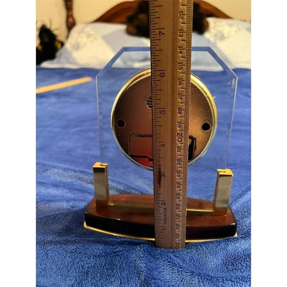 Howard Miller Vintage Quartz Mantel Clock Gold‎ Tone Finish